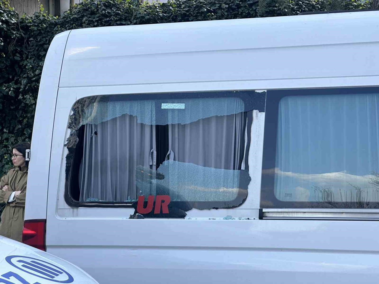 BEŞİKTAŞ’TA BULUNAN İSRAİL KONSOLOSLUĞU ÖNÜNDE POLİSLERE YÖNELİK DÜZENLENEN SİLAHLI SALDIRIDA...