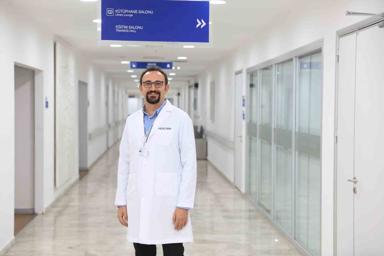 BEYİN DAMAR TIKANIKLIĞI, TIBBİ ADIYLA İSKEMİK İNMENİN BEYNE GİDEN DAMARLARIN ANİ ŞEKİLDE TIKANMASI...