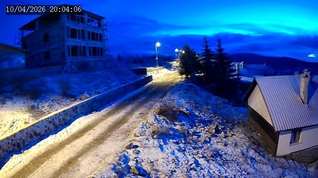 BEYPAZARI'NIN YÜKSEK KESİMLERİNE KAR YAĞIŞI BAŞLADI, BAZI BÖLGELERDE YAĞIŞ SÜRÜYOR.
