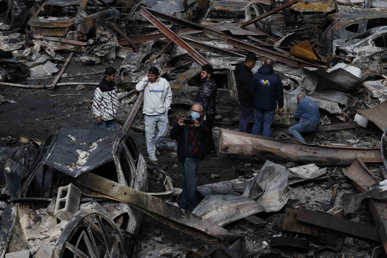 BEYRUT (İHA) - LÜBNAN SAĞLIK BAKANLIĞI, İSRAİL’İN DÜN ÜLKENİN ÇEŞİTLİ BÖLGELERİNE EŞ ZAMANLI...