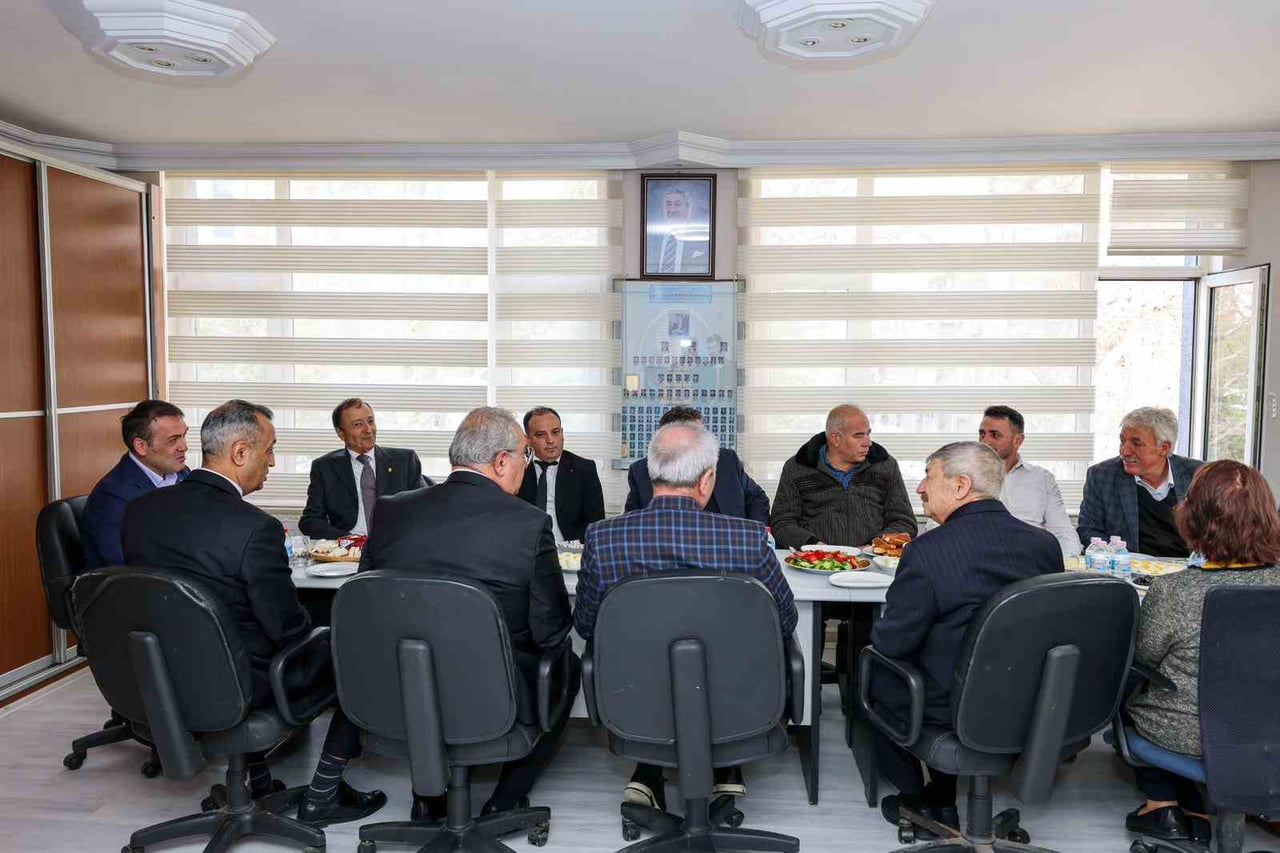 BİLECİK’TE ESNAF VE SANATKÂRLARIN SORUN VE TALEPLERİ GÜNDEME ALINDI