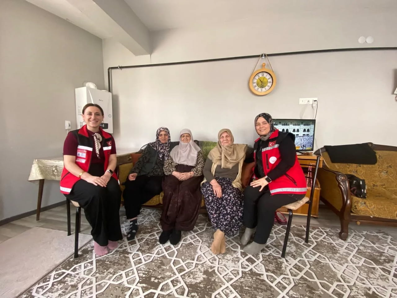 BİLECİK’TE GAZİ AİLELERİNE ANLAMLI TEMAS GERÇEKLEŞTİRİLDİ