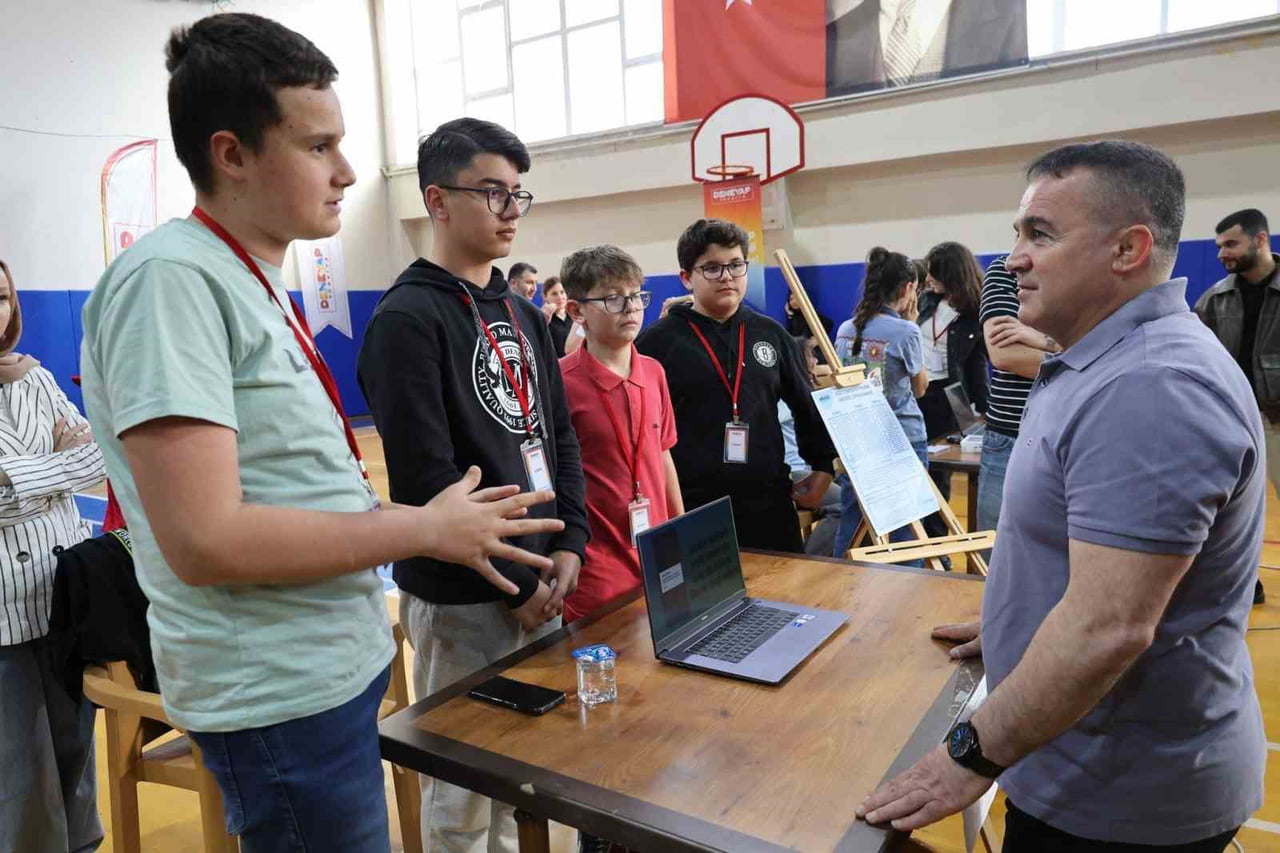 BİLECİK’TE GELECEĞİN TEKNOLOJİ YILDIZLARI İÇİN BÜYÜK GÜN: DENEYAP E-SINAV MARATONU...