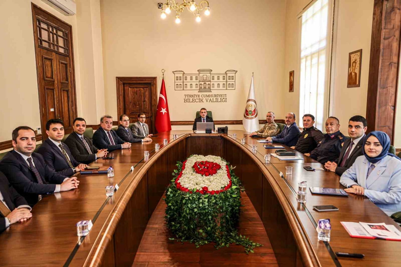 BİLECİK’TE İL ASAYİŞ VE GÜVENLİK TOPLANTISI GERÇEKLEŞTİRİLDİ