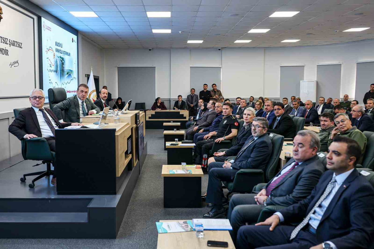 BİLECİK’TE KAMU YATIRIMLARI MASAYA YATIRILDI