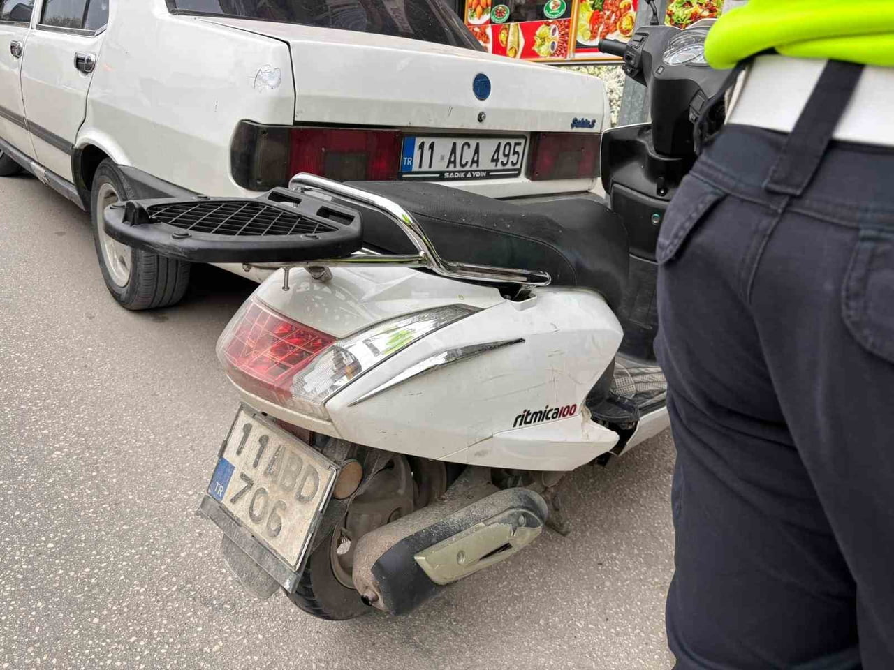 BİLECİK’TE MOTOSİKLET YAYAYA ÇARPTI: 1 KİŞİ YARALANDI