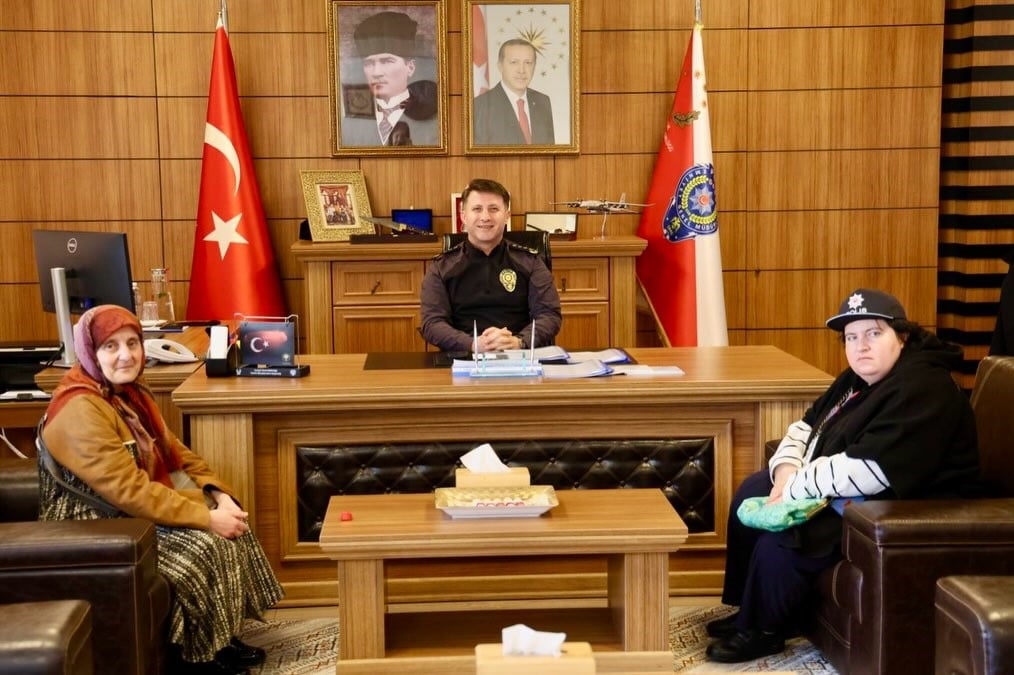BİLECİK’TE ÖZEL İHTİYAÇLI ŞEYMA’NIN POLİS OLMA HAYALİ GERÇEK OLDU