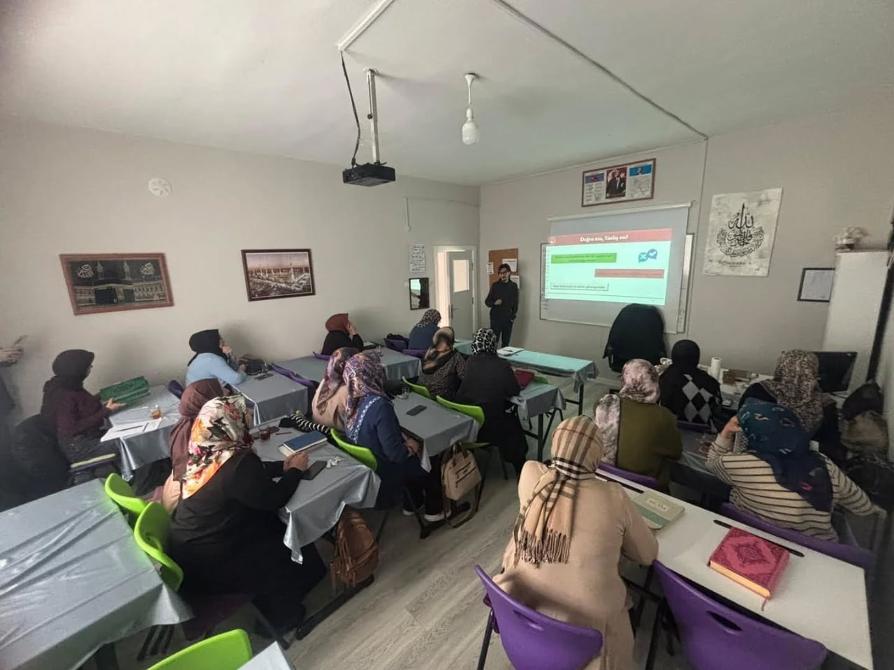 BİLECİK’TE ‘SAĞLIKLI AİLE’ VE ‘TÜTÜN BAĞIMLILIĞI’ EĞİTİMİ