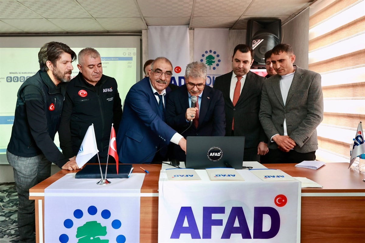 BİNGÖL’DE TOKİ KONUTLARI İÇİN KURA ÇEKİMİ YAPILDI