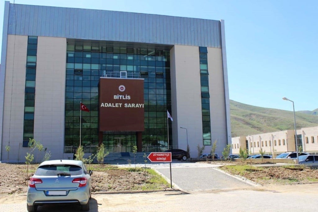 BİTLİS CUMHURİYET BAŞSAVCILIĞI UZLAŞTIRMADA YÜZDE 92,47’LİK REKOR BAŞARIYA İMZA ATARAK İLDEKİ "EN...