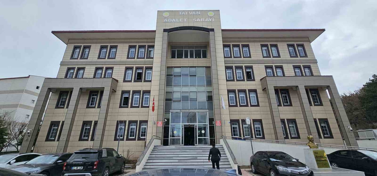 BİTLİS’İN TATVAN İLÇESİNDE 2025 YILINDA UZLAŞTIRMA BÜROSUNA GELEN 260 DOSYANIN 236’SI UZLAŞIYLA...