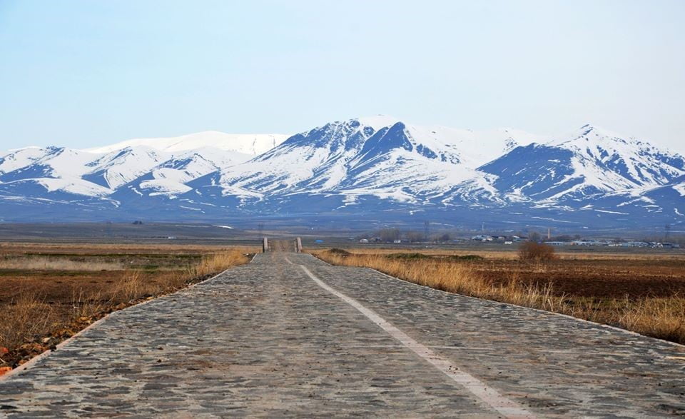 BÖLGE GENELİNDE HAVANIN AZ BULUTLU VE AÇIK GEÇECEĞİ TAHMİN EDİLİYOR. SABAH VE GECE SAATLERİNDE...