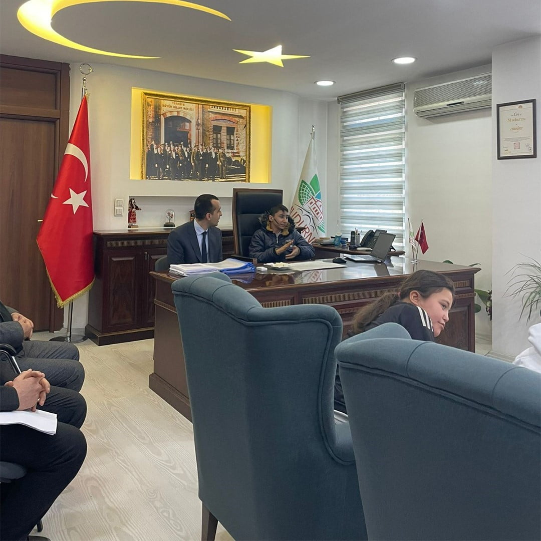 BOLU'NUN MUDURNU İLÇESİNDE 2 NİSAN DÜNYA OTİZM FARKINDALIK GÜNÜ'NDE ÖZEL ÇOCUKLAR MUDURNU...