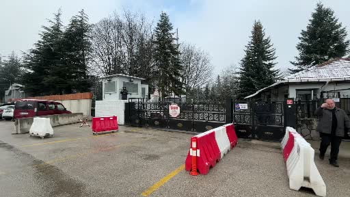 Bolu Belediye Başkan Yardımcısı Leyla Beykoz ve CHP'li Belediye Meclis Üyesi Aydan Özdemir...