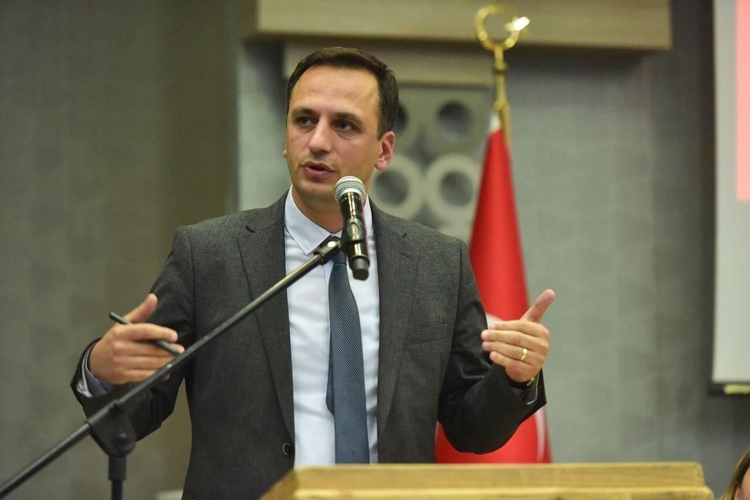 BORNOVA BELEDİYE BAŞKANI ÖMER EŞKİ