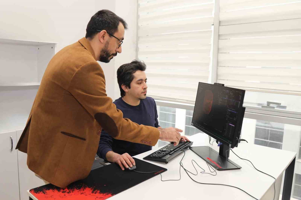 BTÜ, YAPAY ZEKÂ TABANLI YÜZ ANALİZİ SİSTEMLERİNİN GELİŞTİRİLMESİNE KATKI SAĞLAYACAK YENİ BİR...