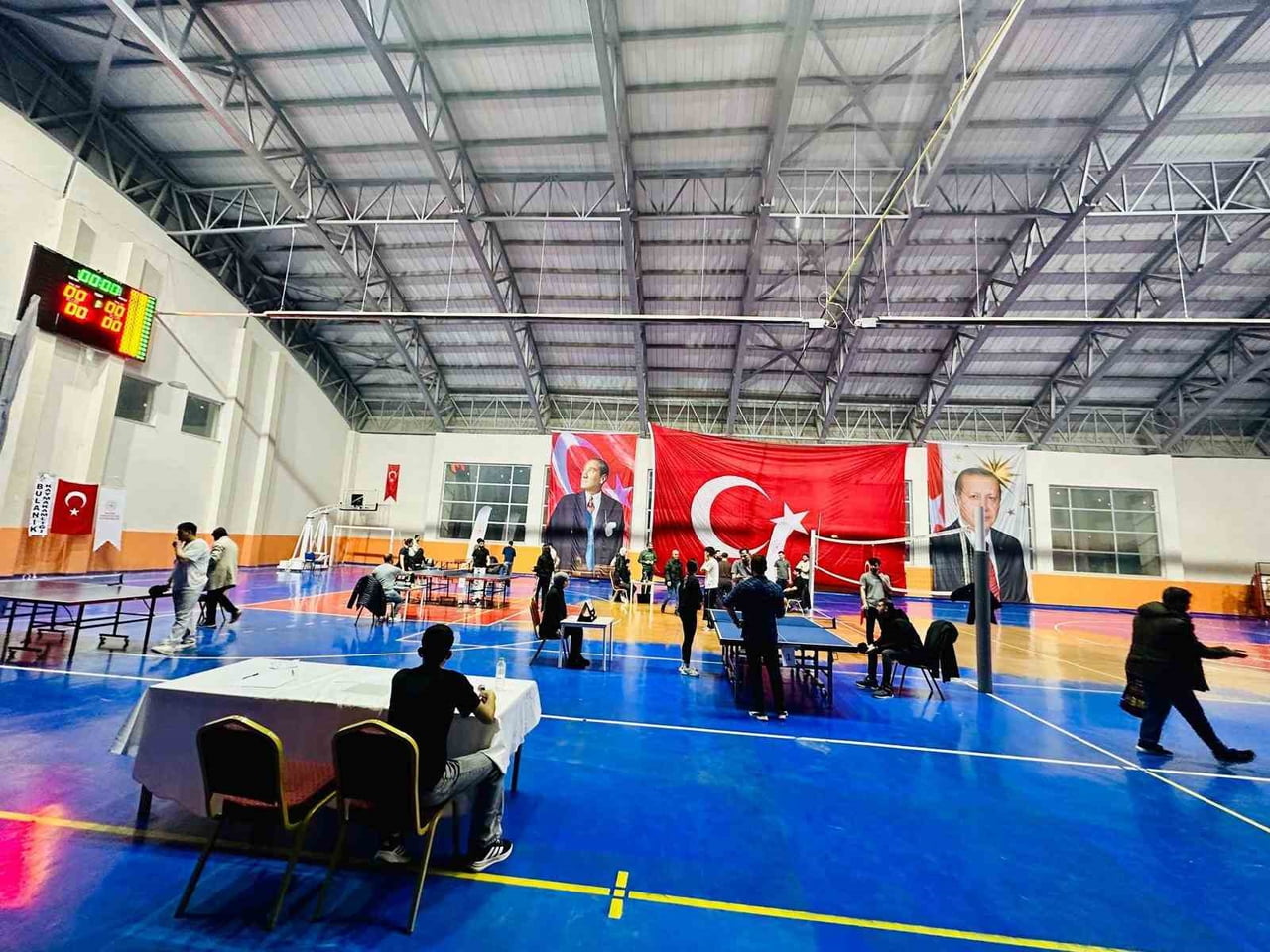 BULANIK'TA MASA TENİSİ TURNUVASI COŞKUYLA BAŞLADI