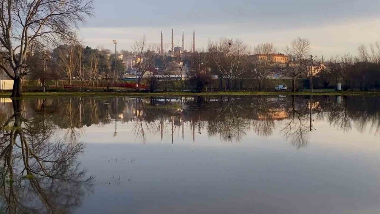 BULGARİSTAN VE EDİRNE BÖLGESİNDE SON GÜNLERDE ETKİLİ OLAN YOĞUN YAĞIŞLAR, MERİÇ VE TUNCA...