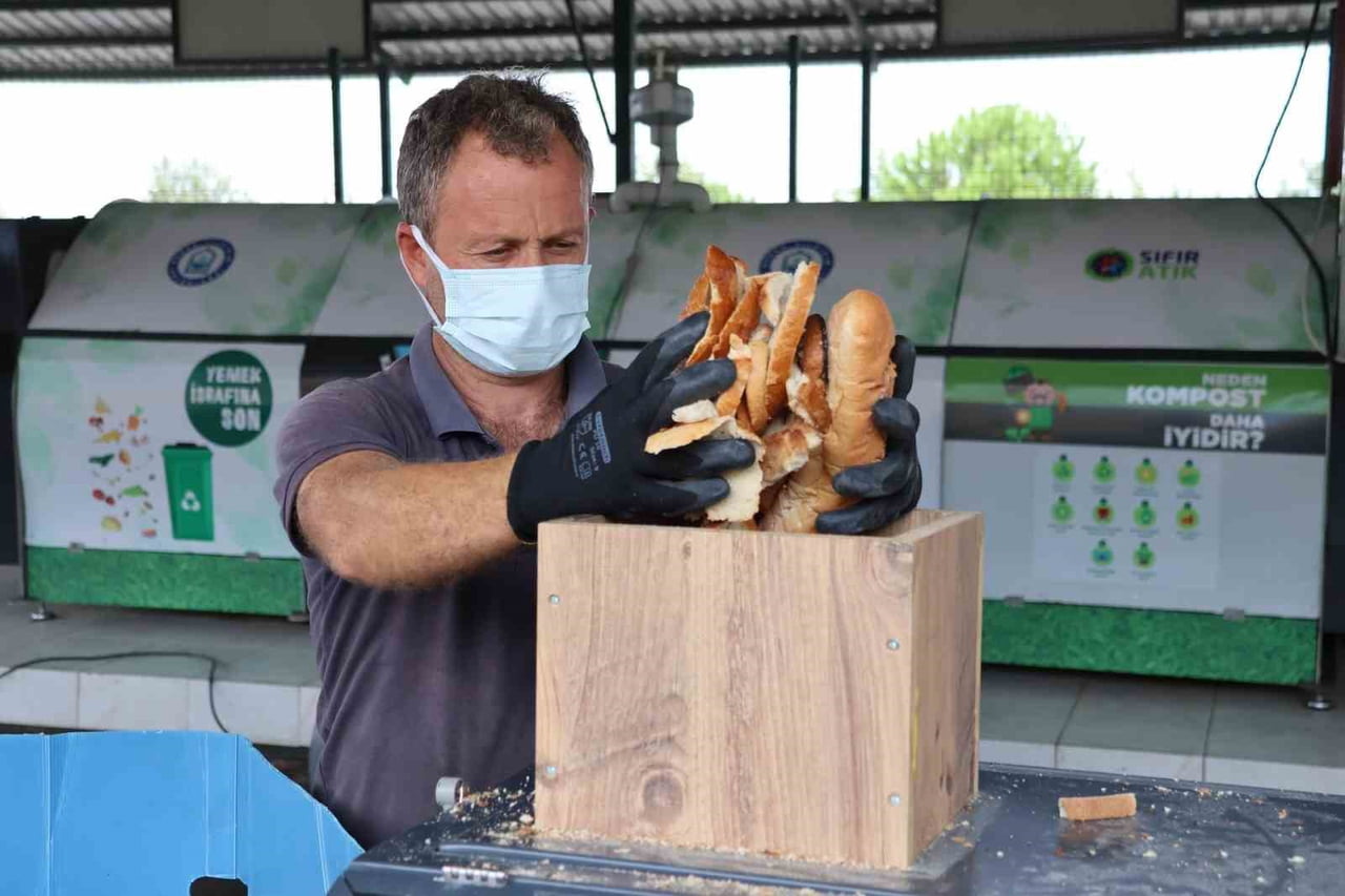 BURSA'DA SIFIR ATIK, ÇEVRE VE İSRAFI ENGELLEME KONULARINDA ÖNEMLİ PROJELERE İMZA ATAN YILDIRIM...