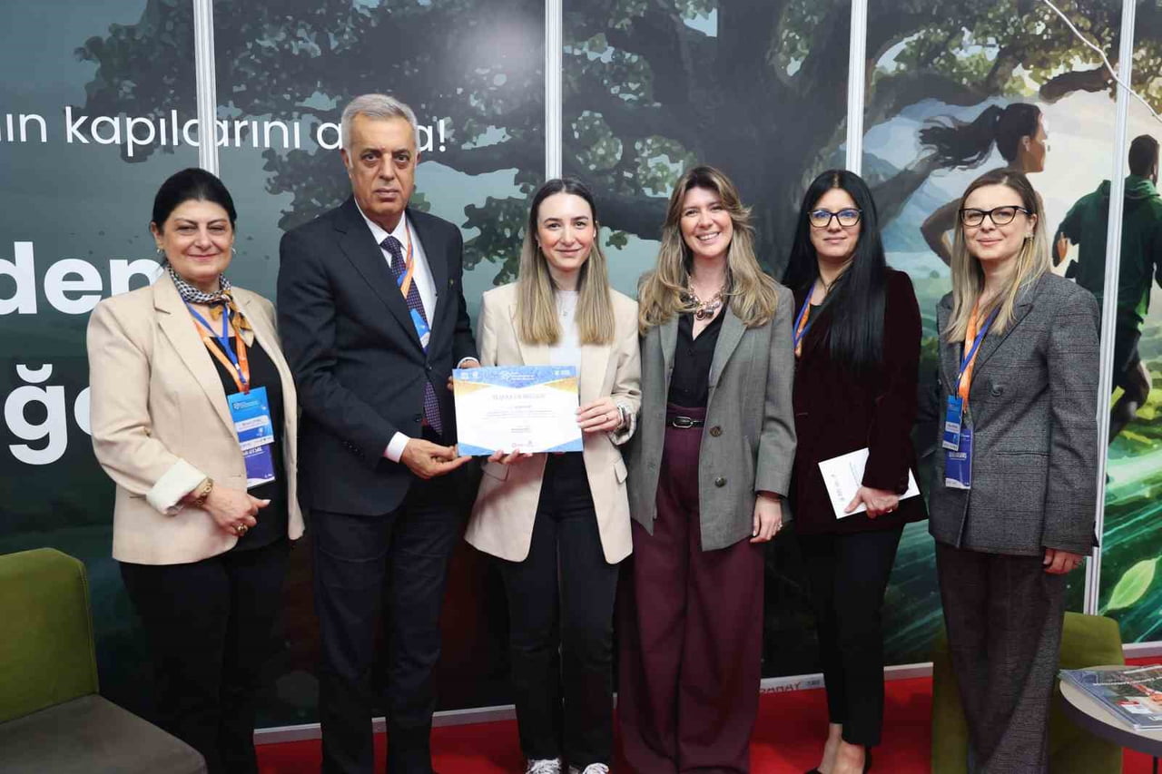 BURSA BÜYÜKŞEHİR BELEDİYESİ TARAFINDAN DÜZENLENEN VE 180 FİRMANIN KATILDIĞI BURSA İNSAN KAYNAKLARI...