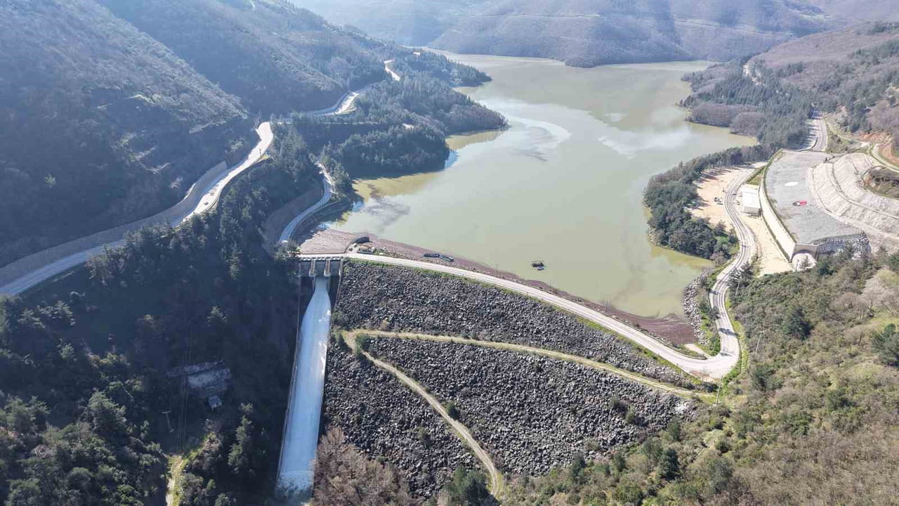 BURSA’DA GEÇTİĞİMİZ YIL KURAKLIK NEDENİYLE ALARM VEREN BARAJLAR, BU YIL YAĞAN YAĞMUR VE...