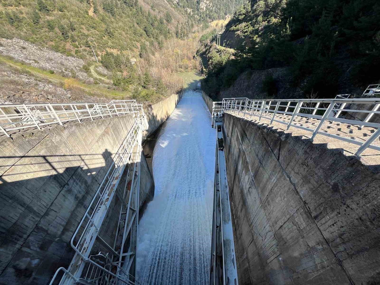 BURSA’DA GEÇTİĞİMİZ YIL KURAKLIK NEDENİYLE ALARM VEREN BARAJLAR, BU YIL YAĞAN YAĞMUR VE...