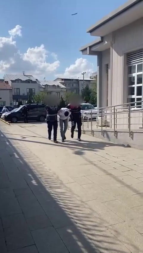 BURSA’DA HAPİS CEZASI BULUNAN ŞAHIS UYUŞTURUCU VE SİLAHLA YAKALANDI
