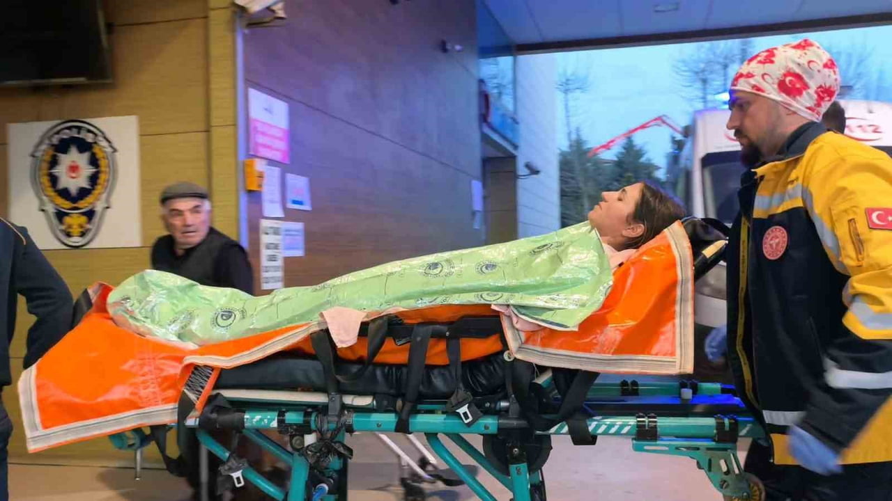 BURSA’NIN İNEGÖL İLÇESİNDE DÜDÜKLÜ TENCERENİN PATLAMASI SONUCU 1 KADIN YARALANDI.