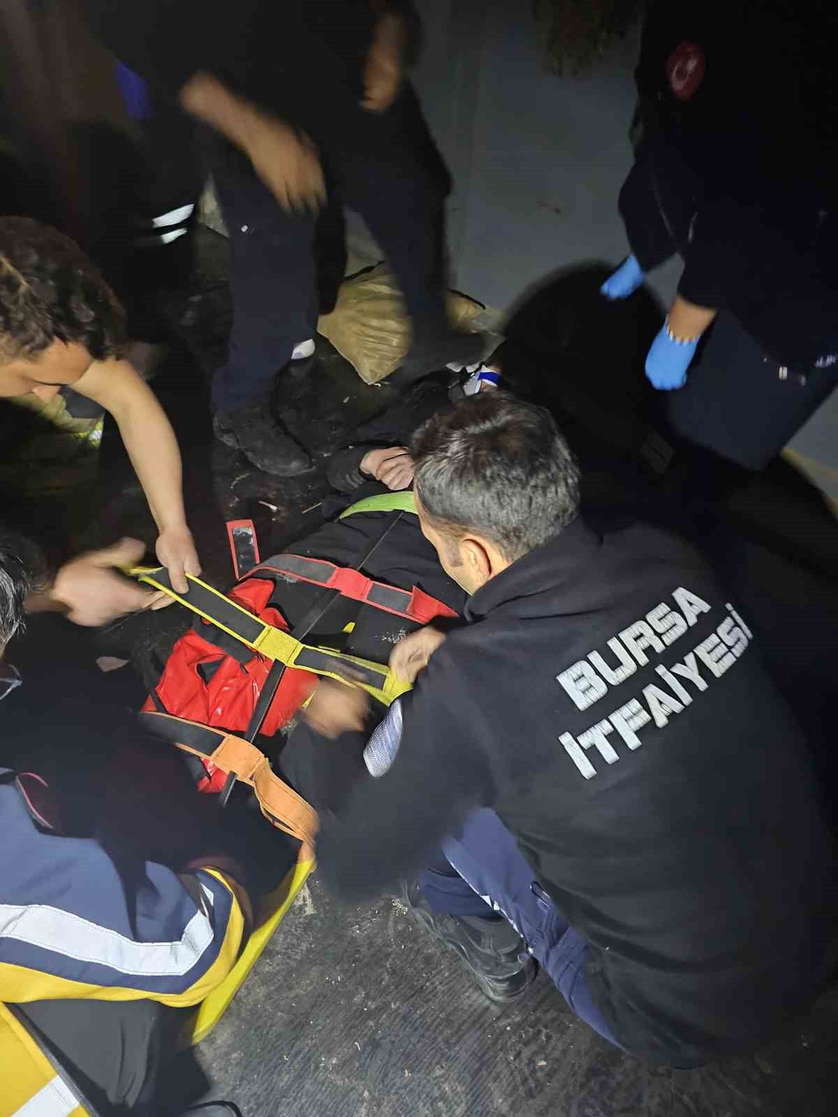 BURSA’NIN İNEGÖL İLÇESİNDE FAALİYET GÖSTEREN BİR MOBİLYA FABRİKASINDA MEYDANA GELEN KAZADA...