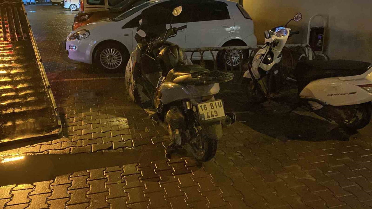 BURSA’NIN İNEGÖL İLÇESİNDE MEYDANA GELEN OLAYDA, MOTOSİKLETİNDEN İNEREK DİĞER SÜRÜCÜYE BIÇAKLA...