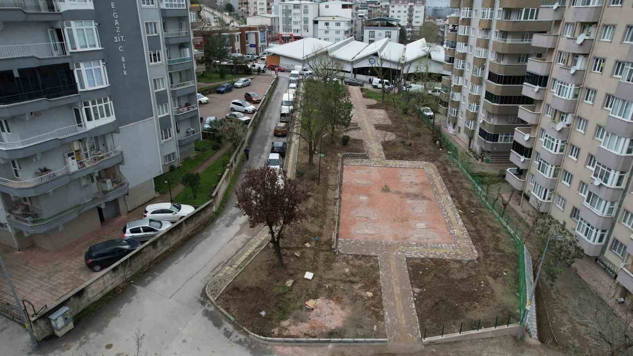 BURSA-YILDIRIM BELEDİYESİ, İLÇEDEKİ PARK VE YEŞİL ALANLARDA BAKIM, ONARIM VE YENİLEME...
