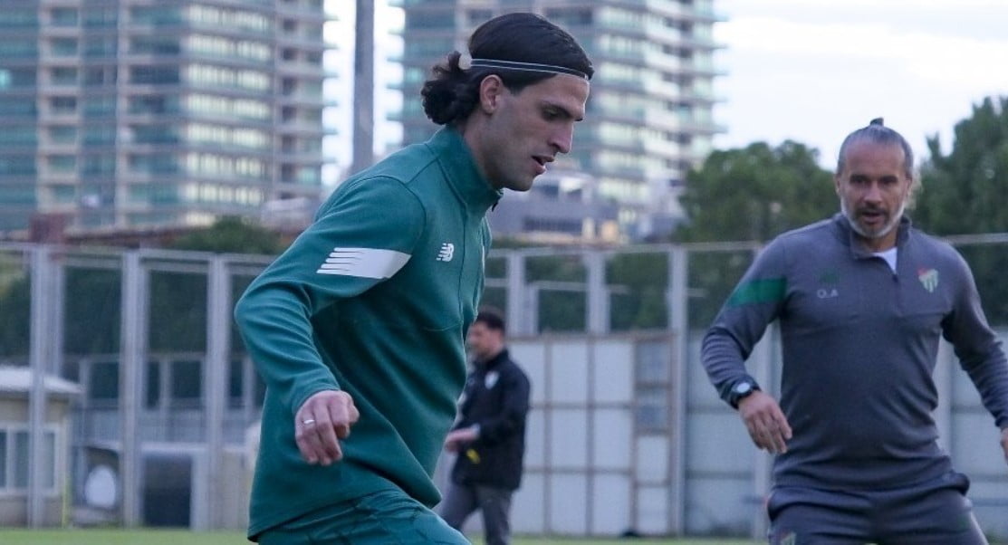 BURSASPOR DEPLASMANDA OYNAYACAĞI ANKARA DEMİRSPOR MAÇI ÖNCESİ HAZIRLIKLARA START VERDİ.