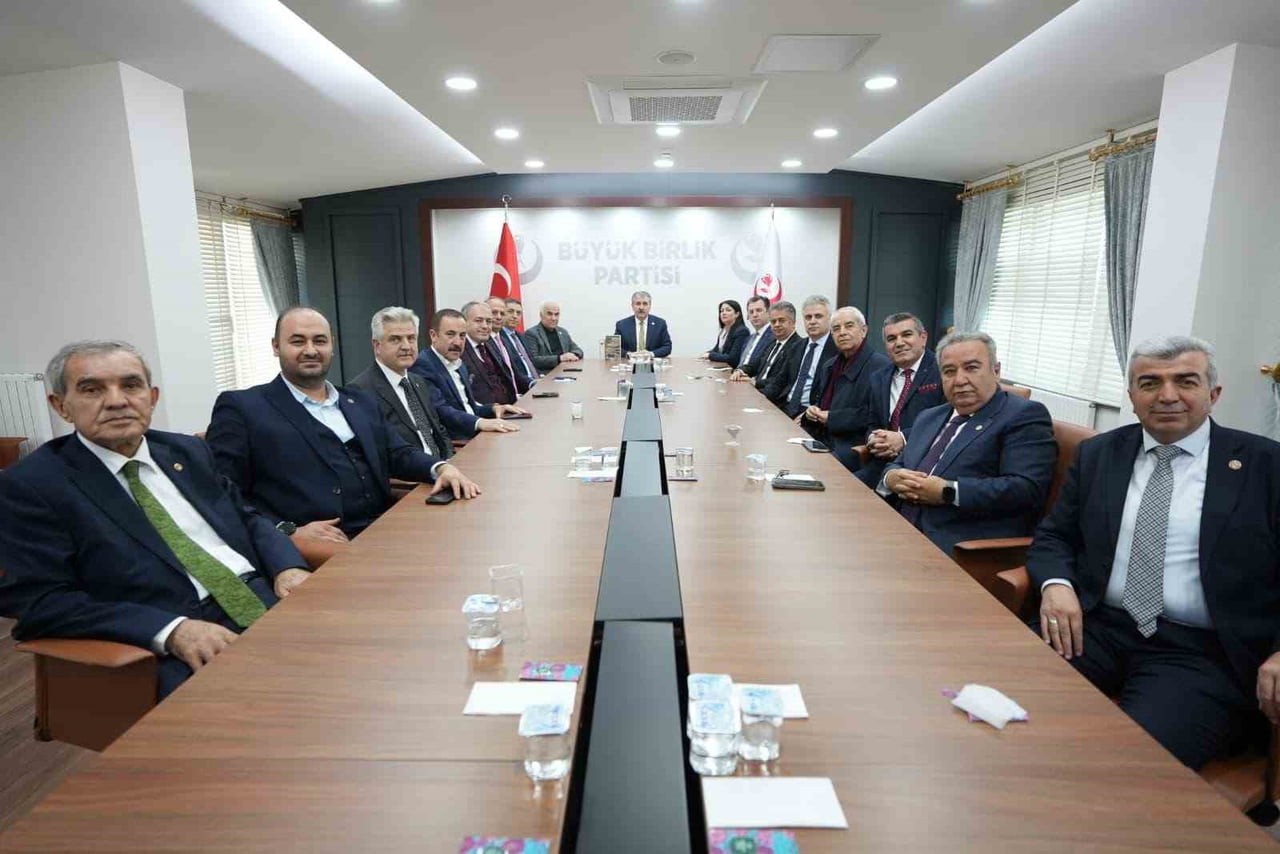 BÜYÜK BİRLİK PARTİSİ (BBP) GENEL BAŞKANI MUSTAFA DESTİCİ, "HER ŞEYİ KİRLETTİKLERİ GİBİ NEVRUZ'U DA...