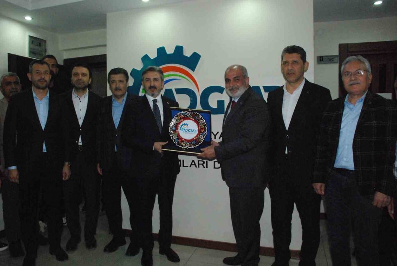 ÇALIŞMA VE SOSYAL GÜVENLİK BAKAN YARDIMCISI AHMET AYDIN, AK PARTİ ANTALYA MİLLETVEKİLLERİ VE İL...