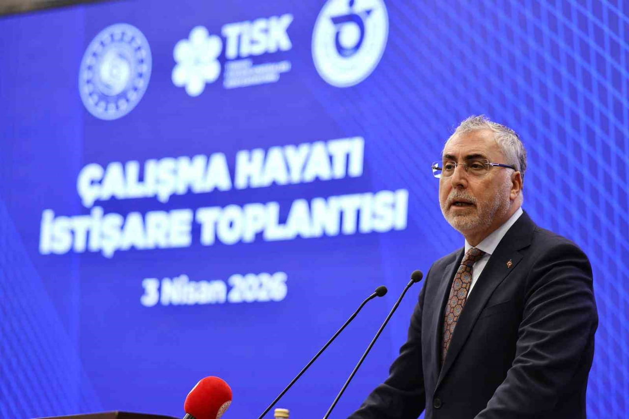 ÇALIŞMA VE SOSYAL GÜVENLİK BAKANI VEDAT IŞIKHAN
