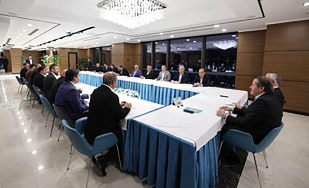 ÇALIŞMA VE SOSYAL GÜVENLİK BAKANI VEDAT IŞIKHAN, MEMUR-SEN GENEL BAŞKANI ALİ YALÇIN İLE...