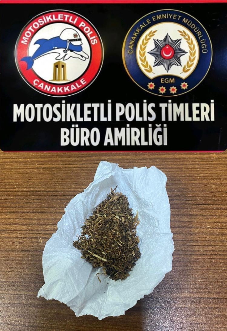 ÇANAKKALE’DE EMNİYET EKİPLERİNCE YAPILAN ÇALIŞMALAR SONUCUNDA FARKLI SUÇLARDAN ARANAN 6 ŞÜPHELİ...