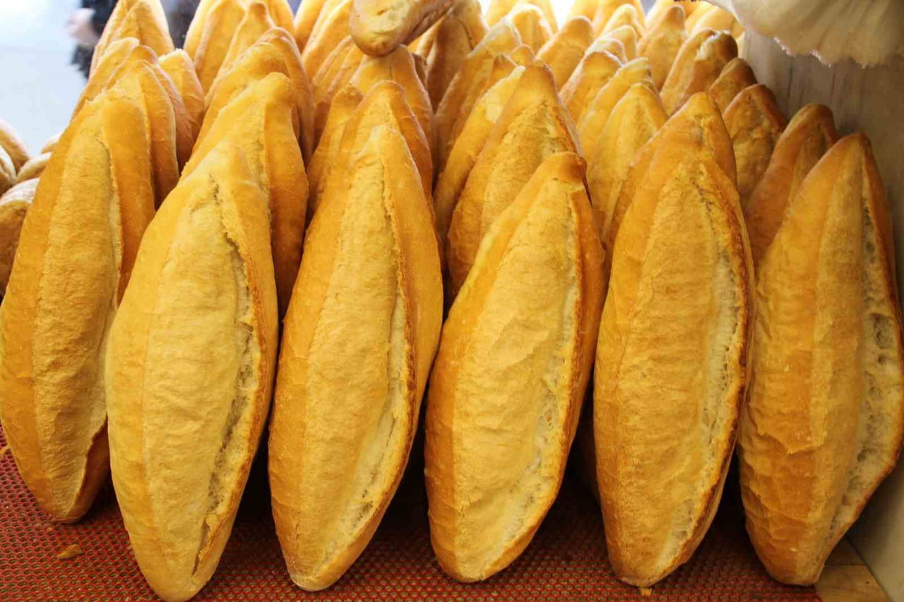 ÇARŞAMBA FIRINCILAR ODASI BAŞKANI İSA AKBAŞ, ARTAN MALİYETLER NEDENİYLE 200 GRAM EKMEĞİN 17,5 TL...