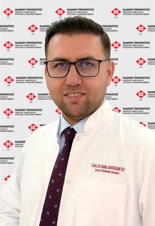 CERRAHİSİ ANA BİLİM DALI UZMAN DR. GALİB BAIRAMOVI, HİPOSPADİAS AMELİYATINDA EKSİK OLAN İDRAR...