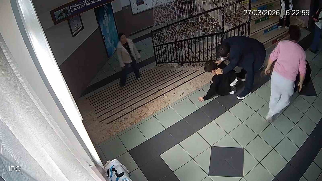 ÇINARCIK İLÇESİNDE BOĞAZINA ŞEKER KAÇMASI NEDENİYLE NEFESİZ KALAN 5. SINIF ÖĞRENCİSİ, OKUL...