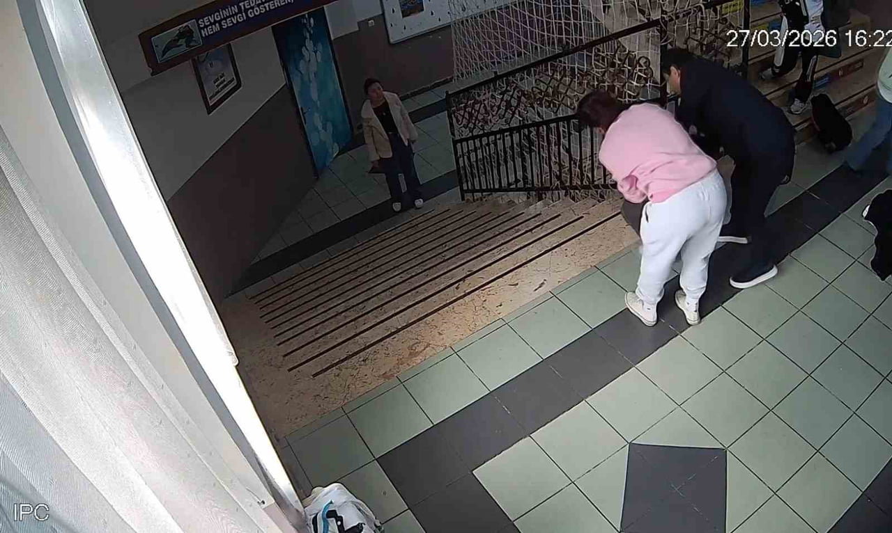 ÇINARCIK İLÇESİNDE BOĞAZINA ŞEKER KAÇMASI NEDENİYLE NEFESİZ KALAN 5. SINIF ÖĞRENCİSİ, OKUL...