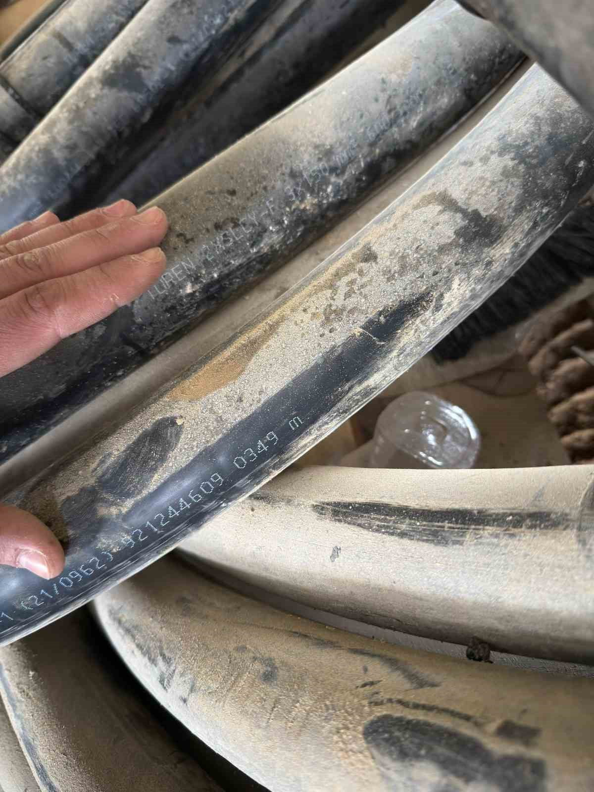 ÇİNE’DE KABLO HIRSIZLARI YAKALANDI