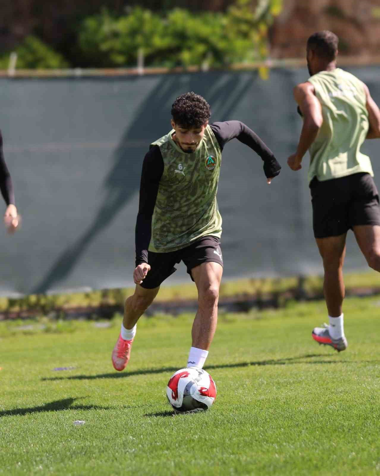 CORENDON ALANYASPOR, TRENDYOL SÜPER LİG'İN 29. HAFTASINDA TRABZONSPOR İLE OYNAYACAĞI KARŞILAŞMANIN...