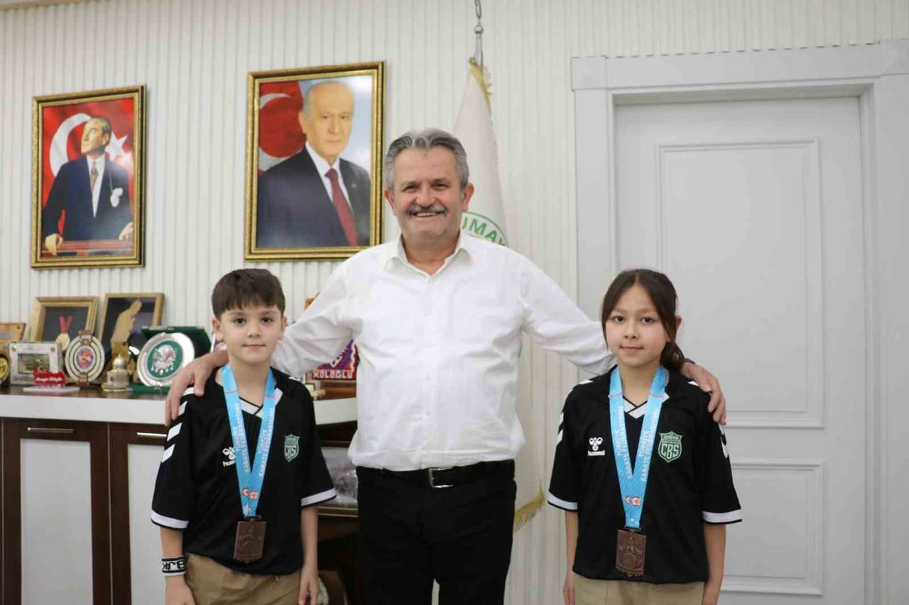 CUMAYERİ BELEDİYE BAŞKANI MUSTAFA KOLOĞLU, ANTALYA KEMER’DE DÜZENLENEN TÜRKİYE KARATE...