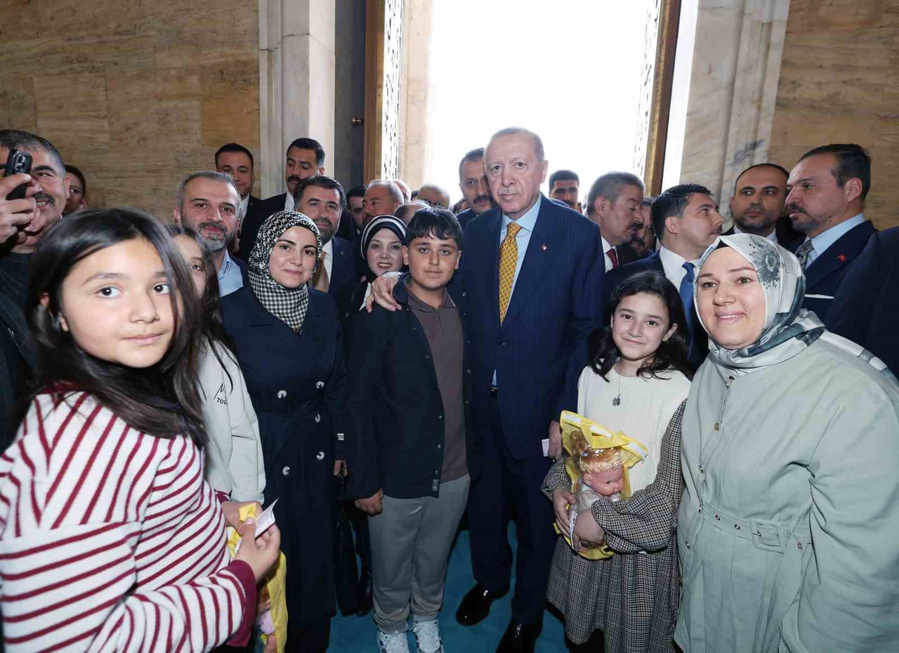 CUMHURBAŞKANI RECEP TAYYİP ERDOĞAN, TBMM'DE DÜZENLENEN AK PARTİ GRUP TOPLANTISI'NDA KONUŞTU.