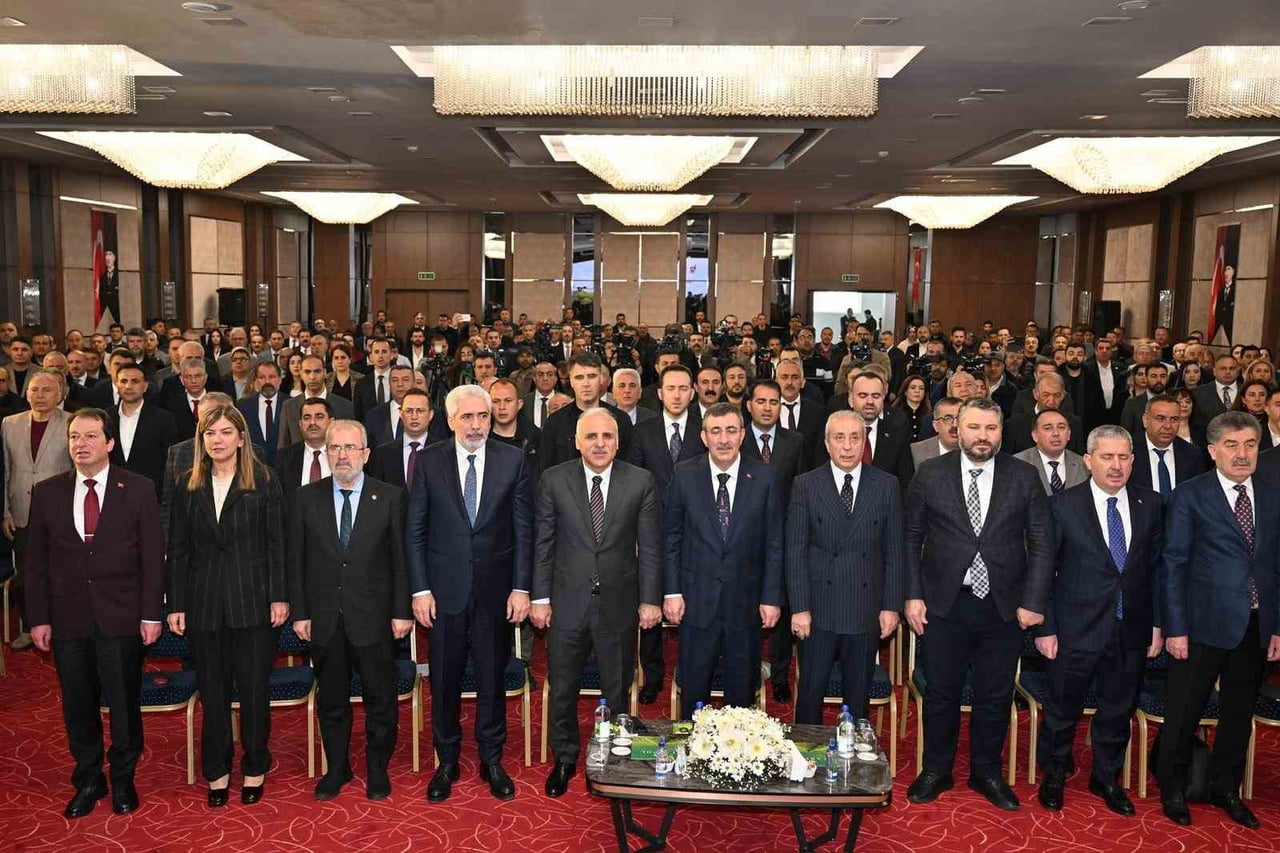 CUMHURBAŞKANI YARDIMCISI CEVDET YILMAZ, ‘DOĞU VE GÜNEYDOĞU ANADOLU'DA TARIM, GIDA VE SANAYİ ODAKLI...