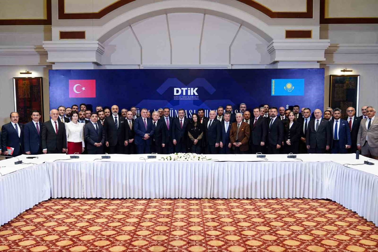 CUMHURBAŞKANI YARDIMCISI YILMAZ: "ORTAK HAREKET KABİLİYETİ YÜKSEK BİR TÜRK İŞ EKOSİSTEMİ İNŞA...