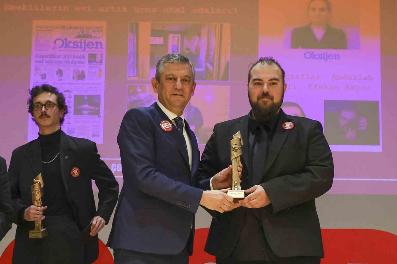 CUMHURİYET HALK PARTİSİ (CHP) GENEL BAŞKANI ÖZGÜR ÖZEL, "GAZETECİLERİN ÖLDÜRÜLMEDİĞİ...