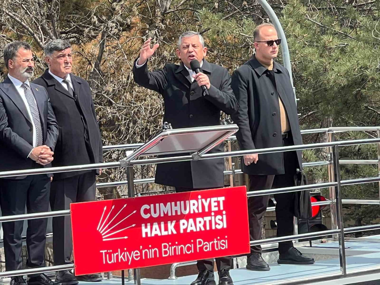 CUMHURİYET HALK PARTİSİ GENEL BAŞKANI ÖZGÜR ÖZEL, NEVŞEHİR’DE PARTİSİNCE DÜZENLENEN "MİLLET...