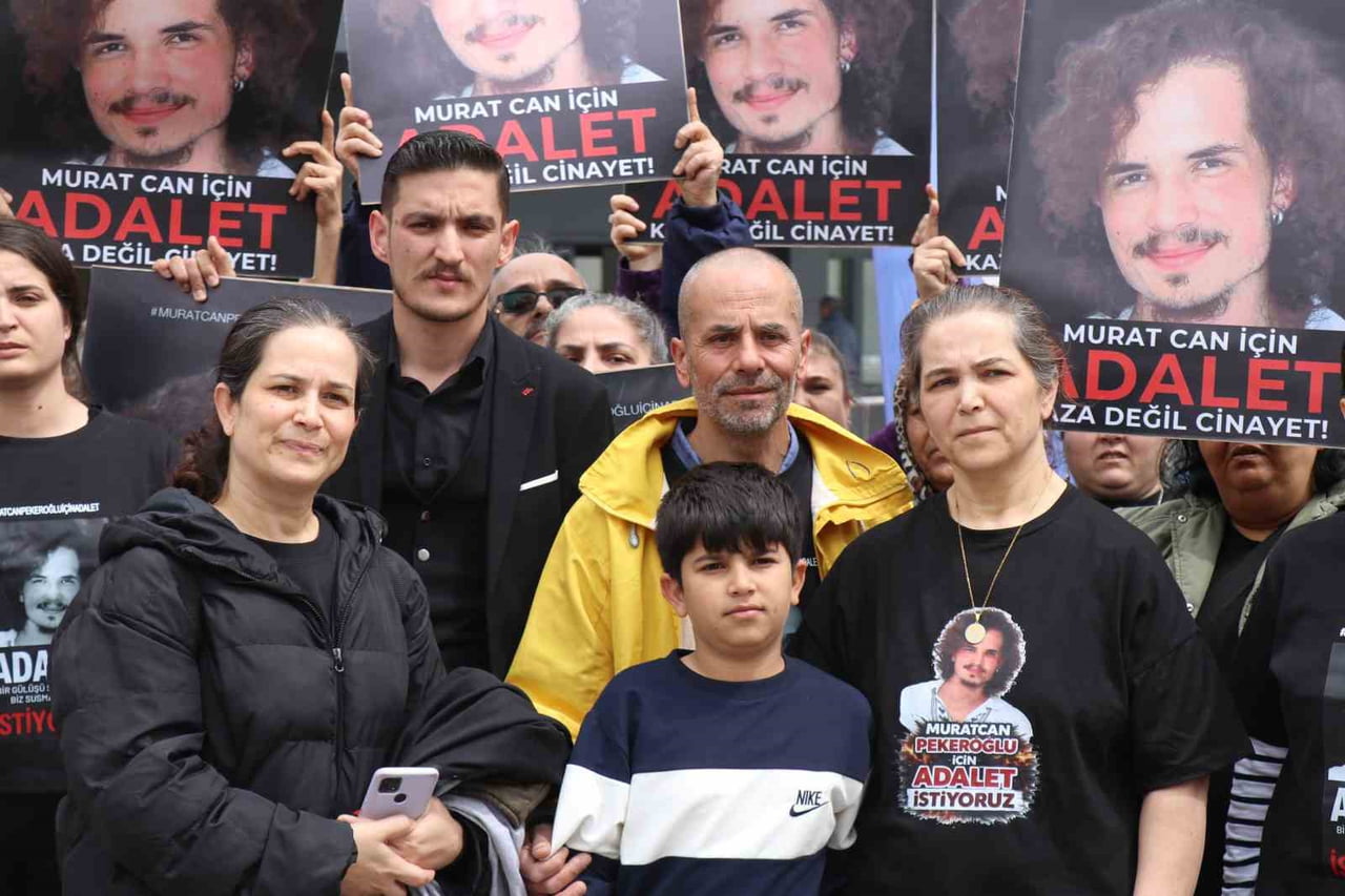 DENİZLİ'DE GEÇTİĞİMİZ YIL OTOMOBİLİN VE MOTOSİKLETİN KARIŞTIĞI KAZADA HAYATINI KAYBEDEN 25...